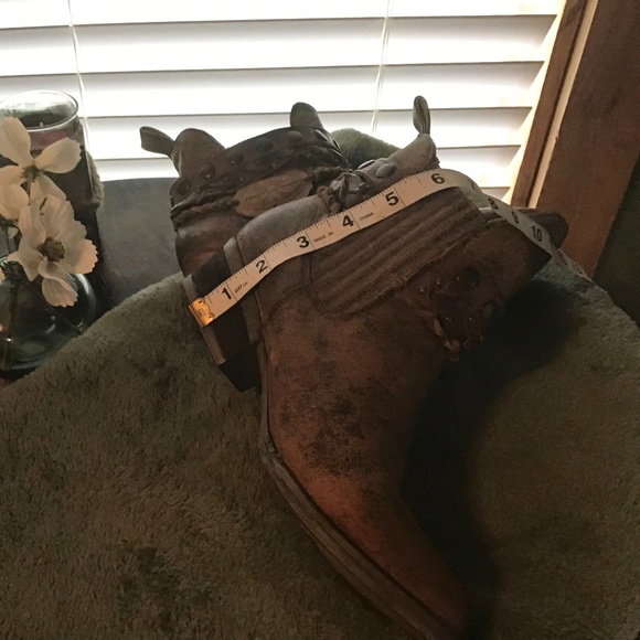 Circle G Harness Ankle Boots 7.5 - Picture 8 of 10